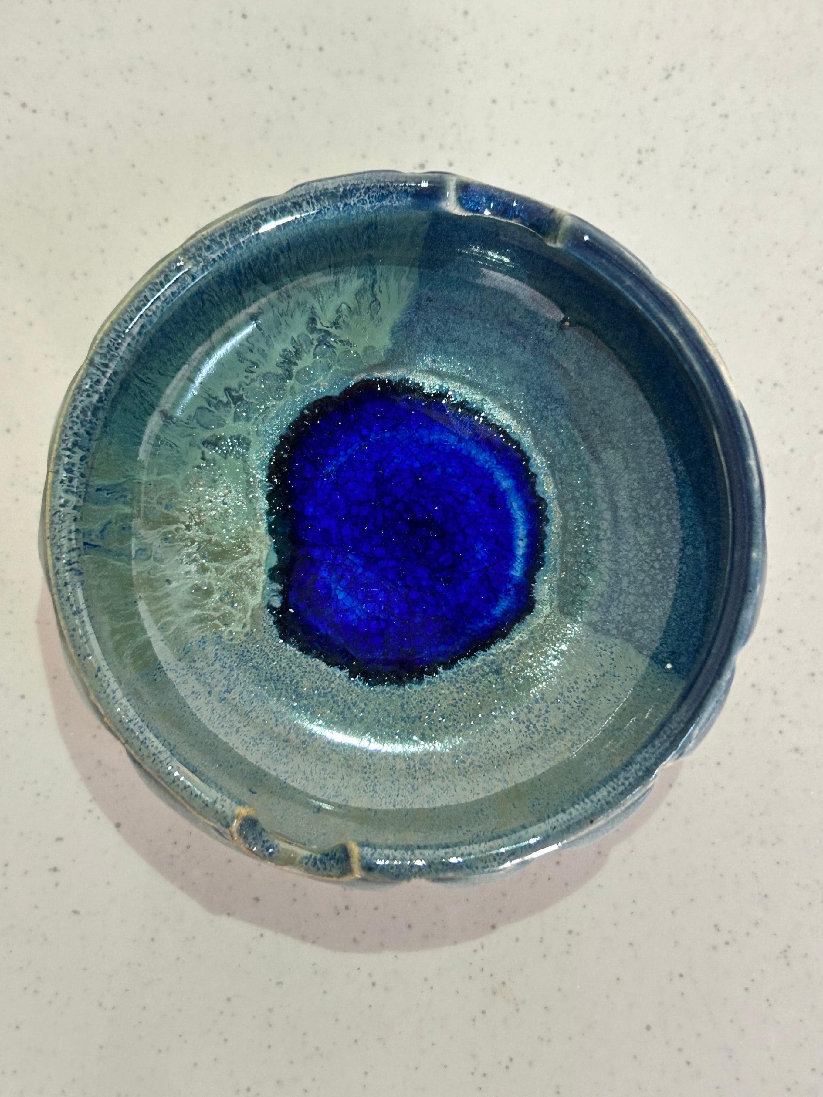 Glassy Ash Tray